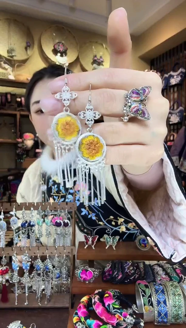 刺绣非遗刺绣民族风耳环