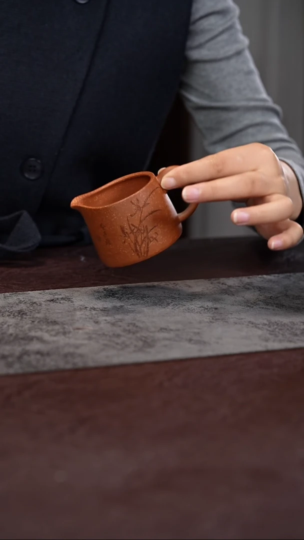 茶杯紫泥兰花公道杯