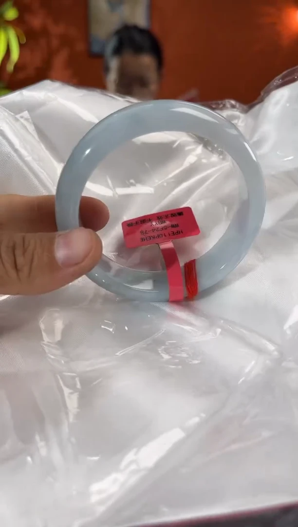 未镶嵌手镯翡翠翡翠手镯