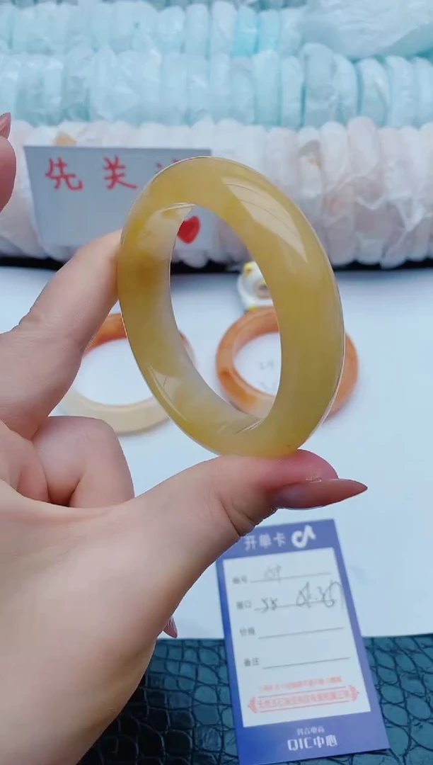 石英质玉手镯未镶嵌x59+55-56