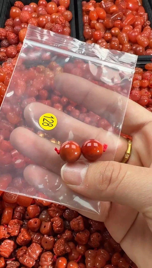 【闪购商品】南红玛瑙颈饰未镶嵌1