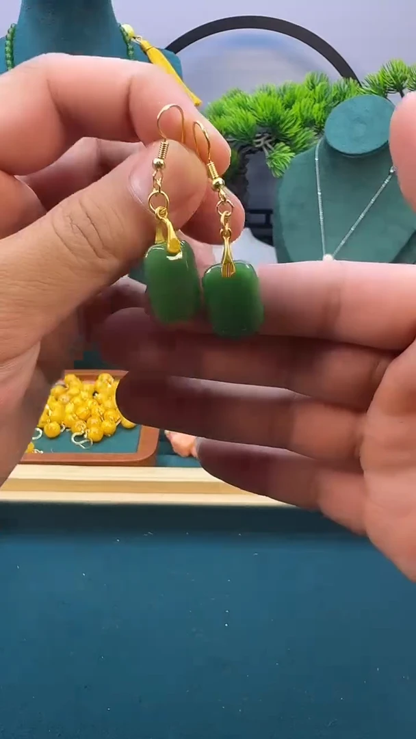 和田玉14K金镶嵌耳饰E111