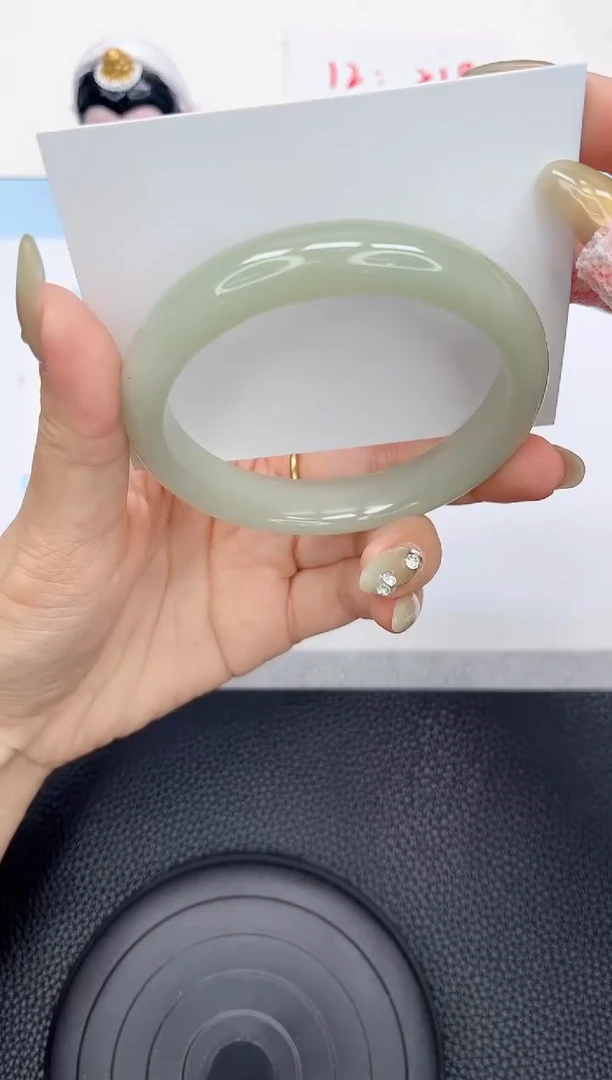 石英质玉手镯未镶嵌18-62.4