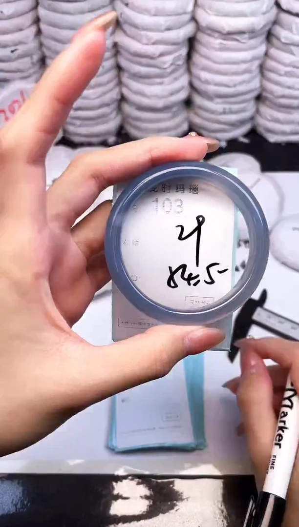 手镯玛瑙/玉髓未镶嵌102