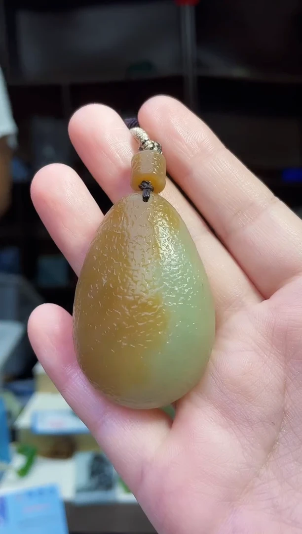 和田玉未镶嵌颈饰1