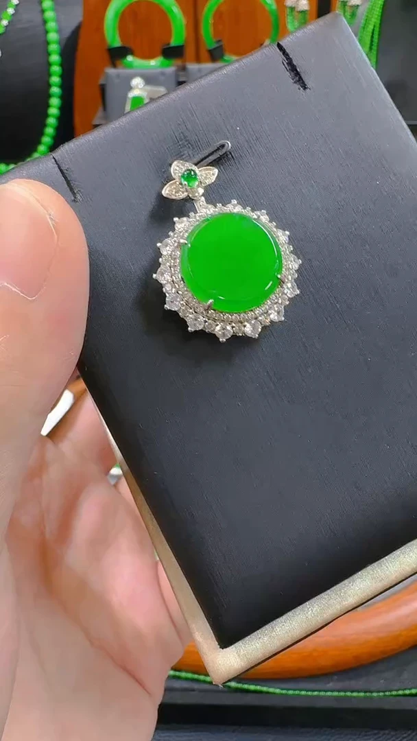 翡翠银S925镶嵌吊坠(赠链)天然A货翡翠
