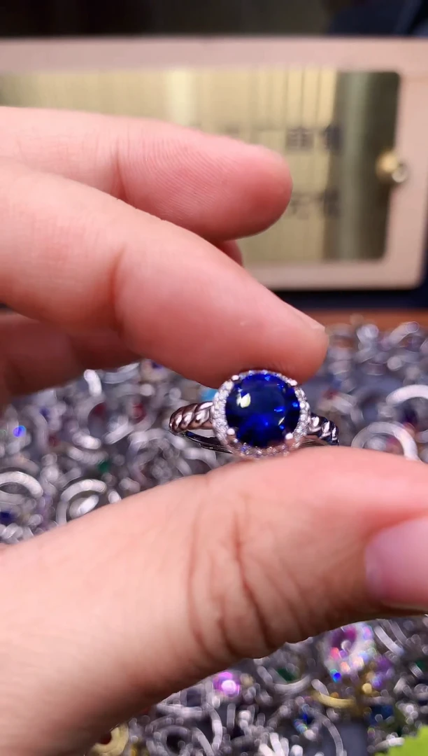 【闪购商品】蓝宝石戒指银S925镶嵌........