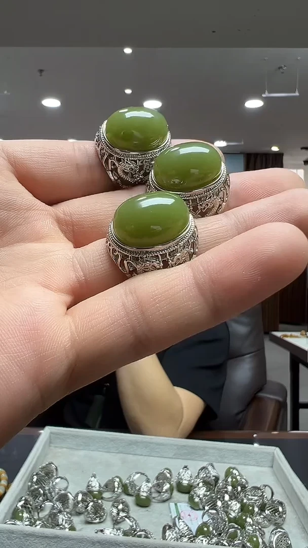 未镶嵌戒指和田玉男戒-多样性发货其中发一