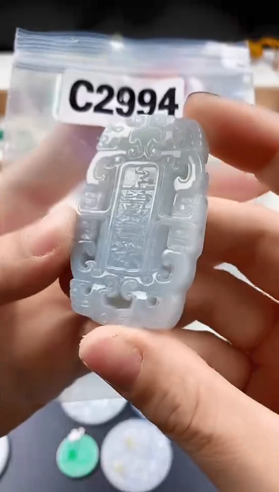 颈饰未镶嵌翡翠天然翡翠吊坠挂件