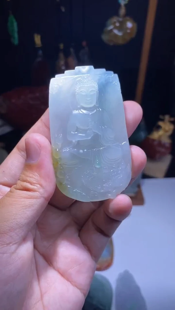 颈饰未镶嵌翡翠兄***浪翡翠