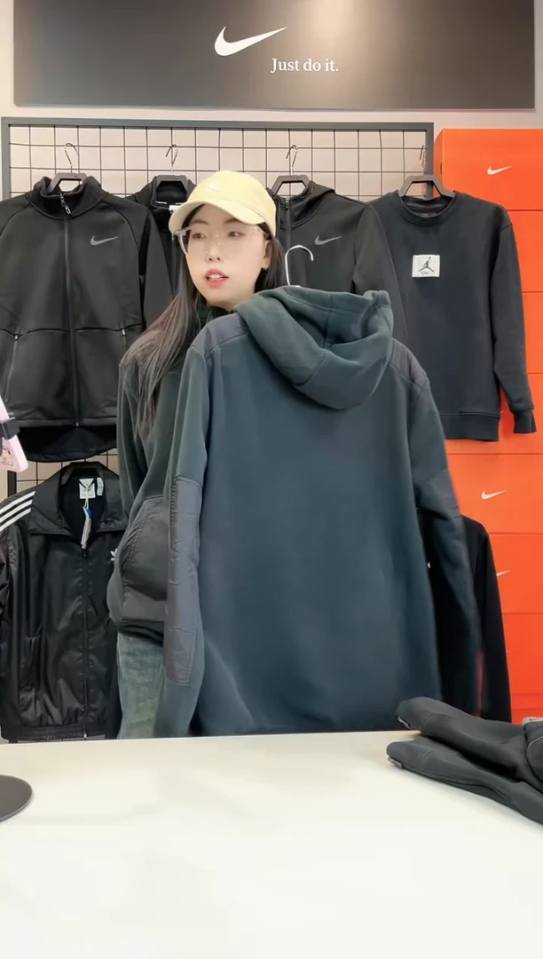 4883 黑色摇粒绒XXL码170-190斤 不退换