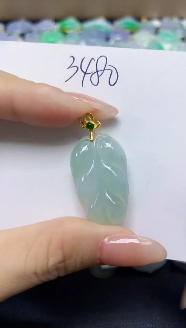翡翠未镶嵌颈饰天然缅甸翡翠A货