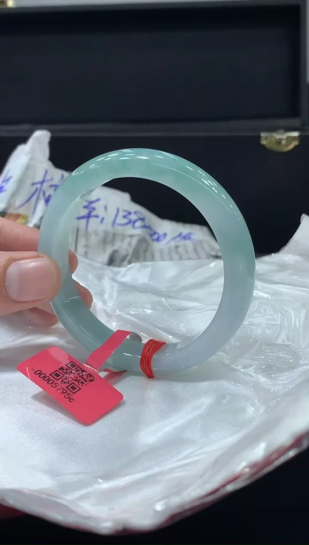 未镶嵌手镯翡翠翡翠手镯