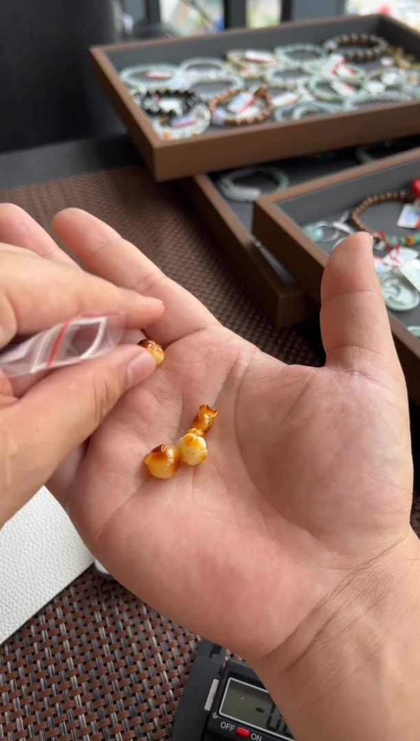 未镶嵌颈饰蜜蜡2879号一包