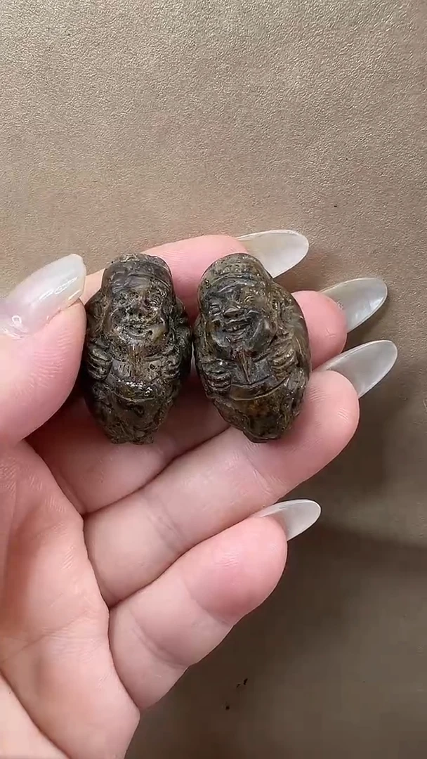 琥珀颈饰未镶嵌耳环