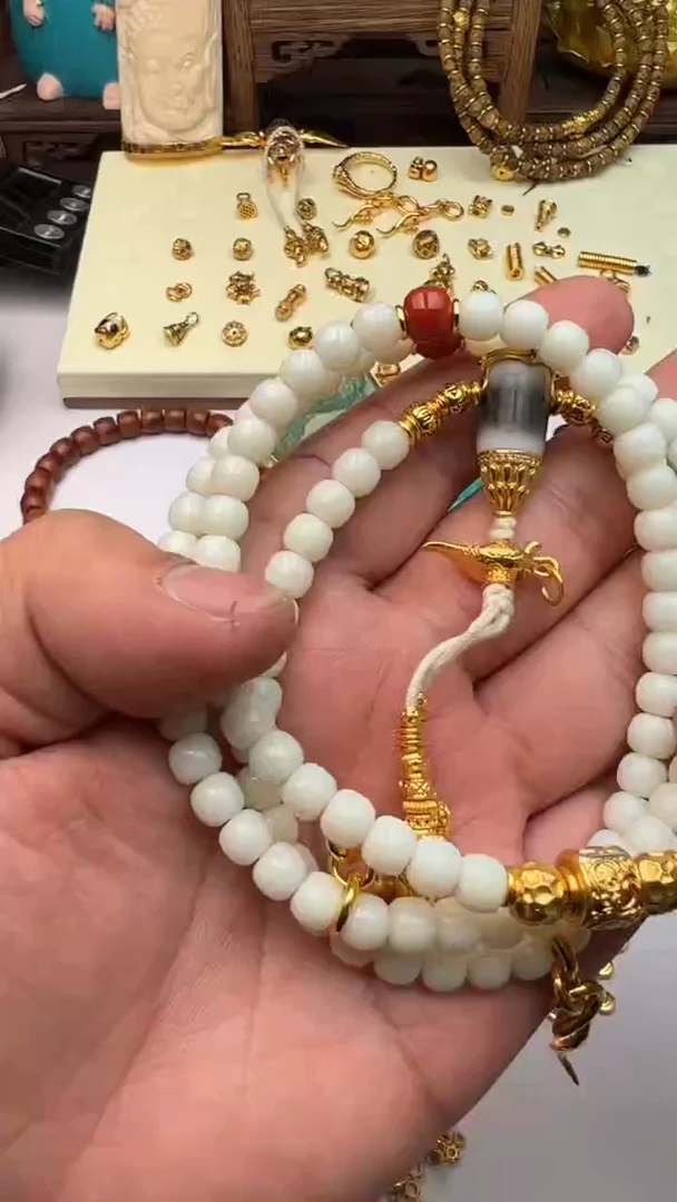 颈饰18K金镶嵌和田玉和田玉108套装