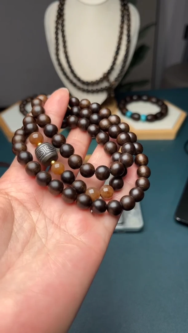 沉香8mm三圈越南芽庄白奇楠沉水