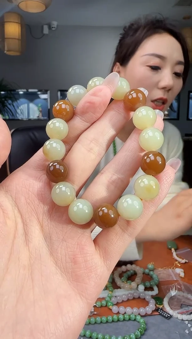 未镶嵌手链和田玉1