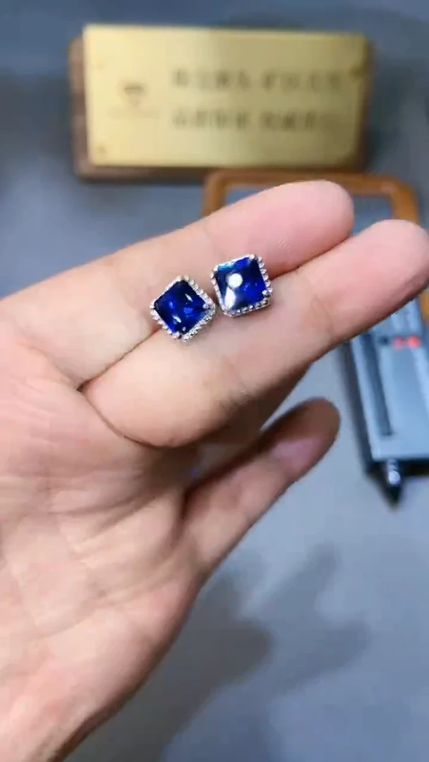 【闪购商品】蓝宝石耳饰银S925镶嵌354