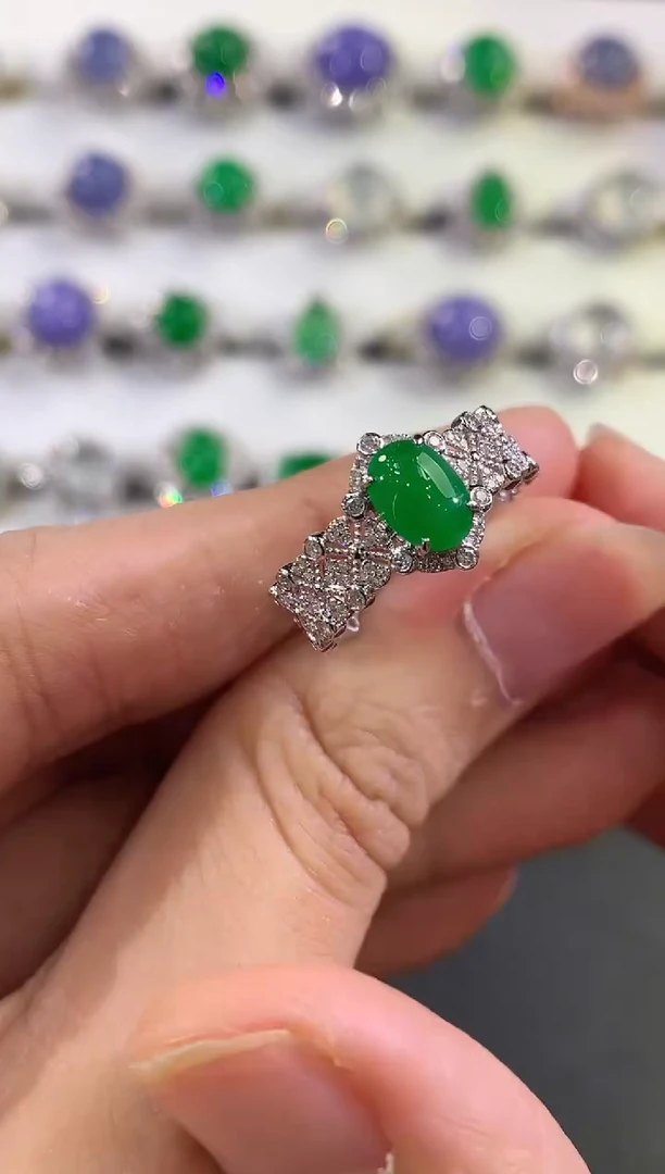 翡翠戒指18K金镶嵌B88