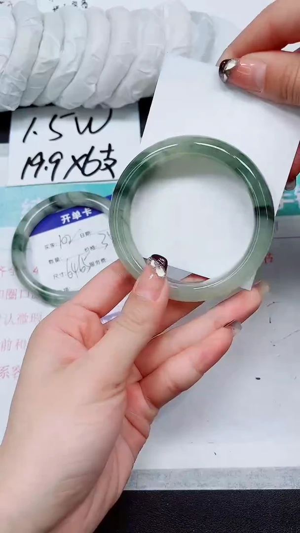 【闪购商品】石英质玉手镯未镶嵌A103-58/59
