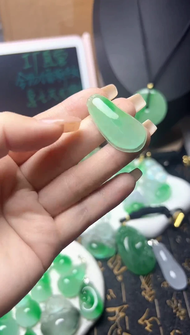 颈饰未镶嵌翡翠所见即所得，一图一物