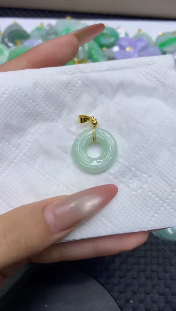 颈饰未镶嵌翡翠天然缅甸A货翡翠