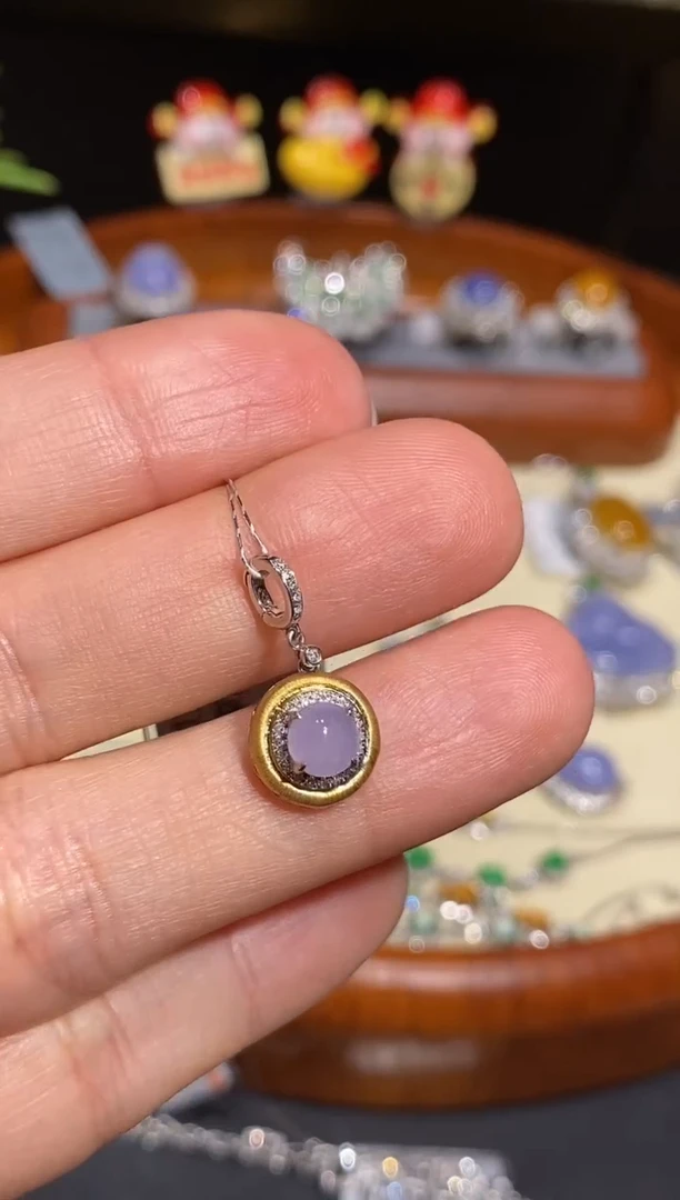 【闪购商品】翡翠颈饰18K金镶嵌吊坠