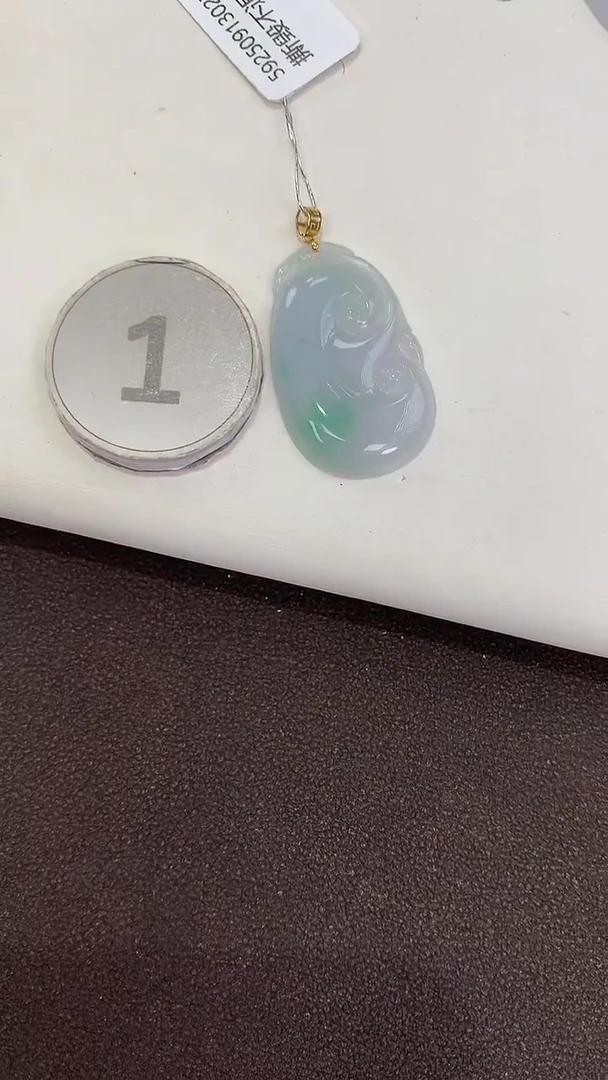 颈饰18K金镶嵌翡翠天然缅甸a货翡翠