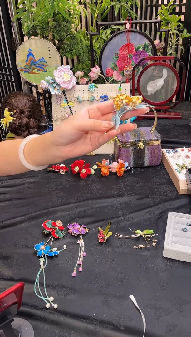 织绣沐**槿非遗苏绣手工饰品