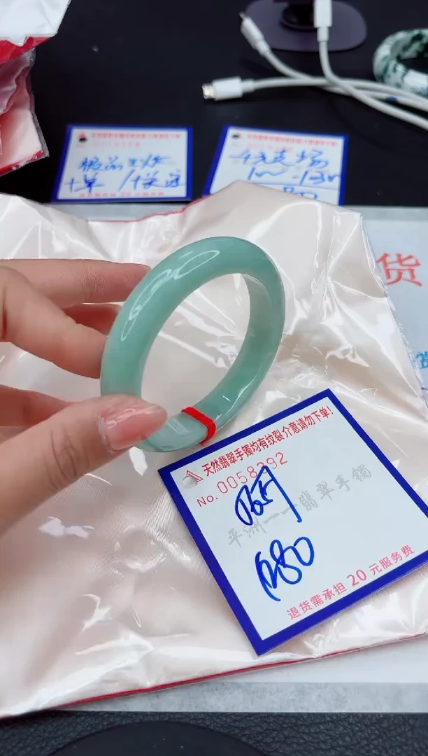 翡翠手镯未镶嵌11111111111111