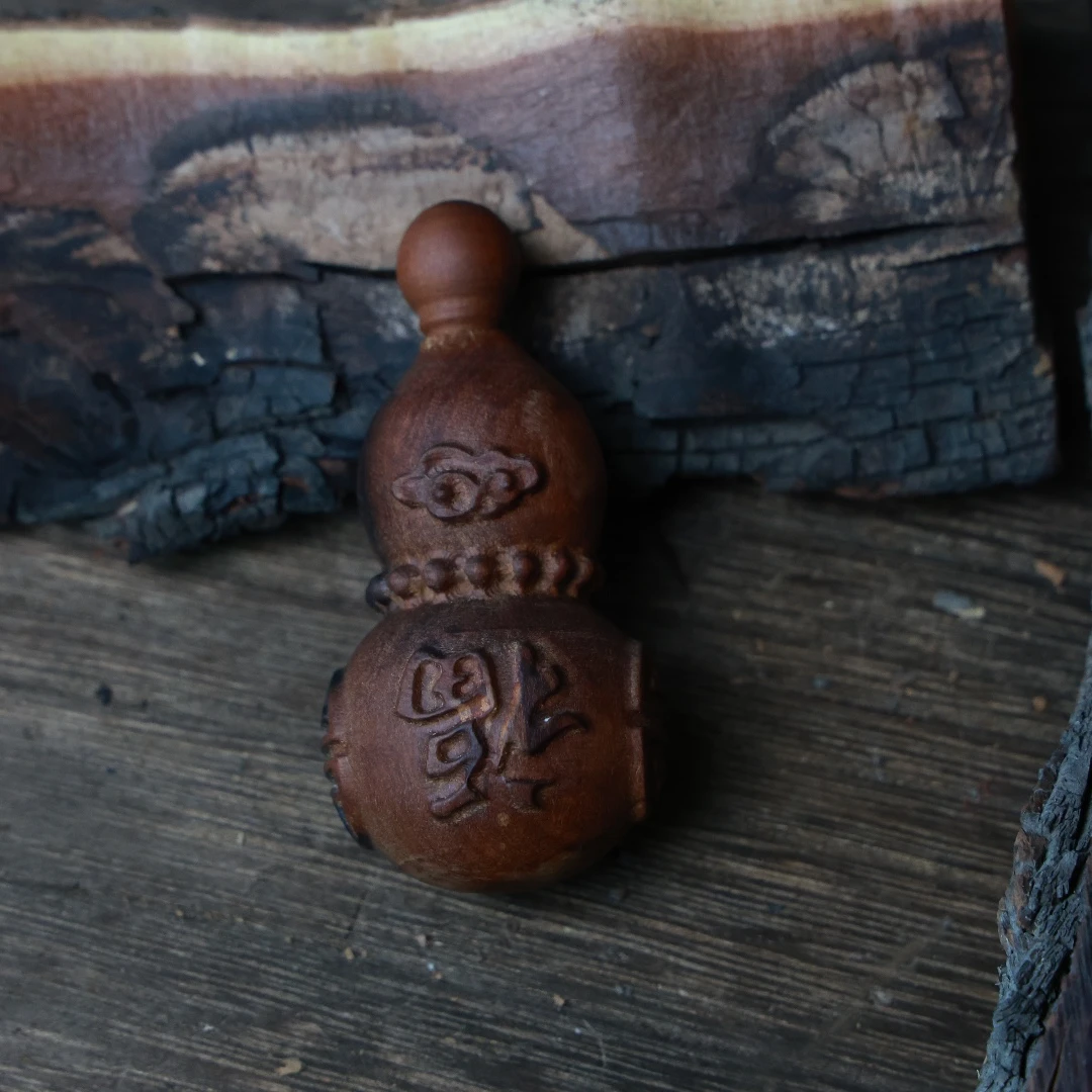 天然雷击枣木葫芦纯手工雕刻