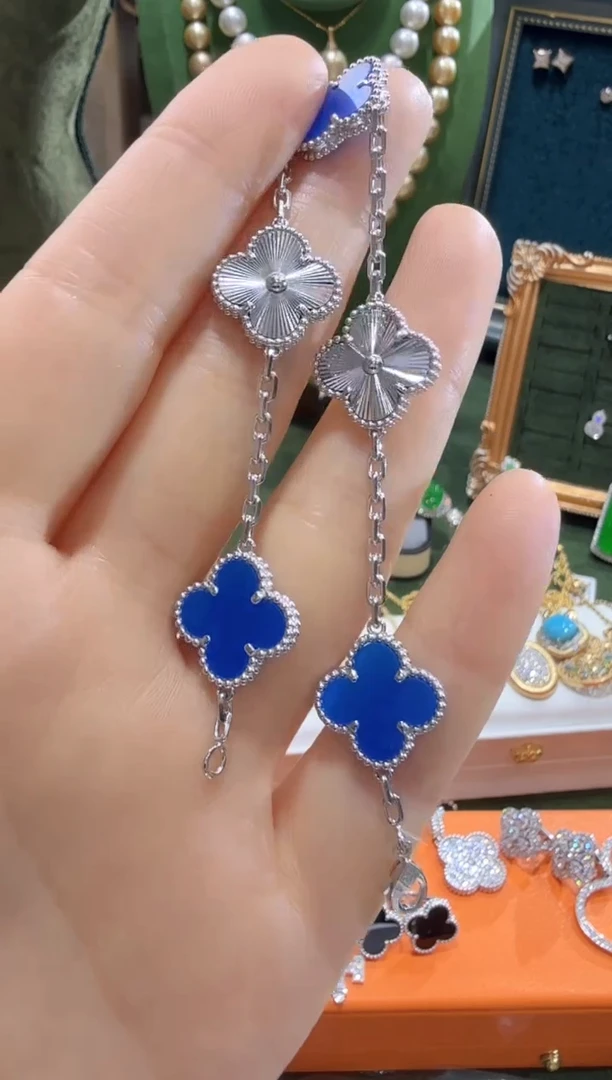 18K金镶嵌手链玛瑙/玉髓手链