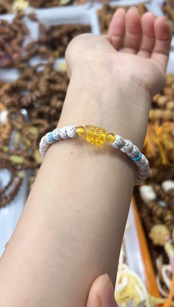 蜜蜡吊坠(赠链)未镶嵌diy卡7*6精品河滕大留白精品手串