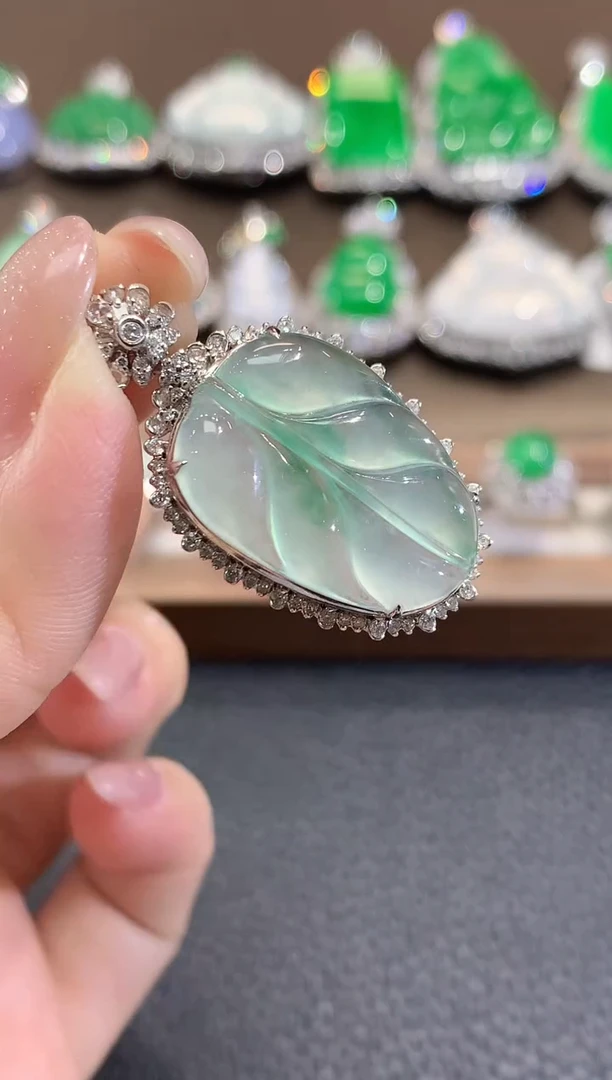 吊坠(不含链)18K金镶嵌翡翠a44