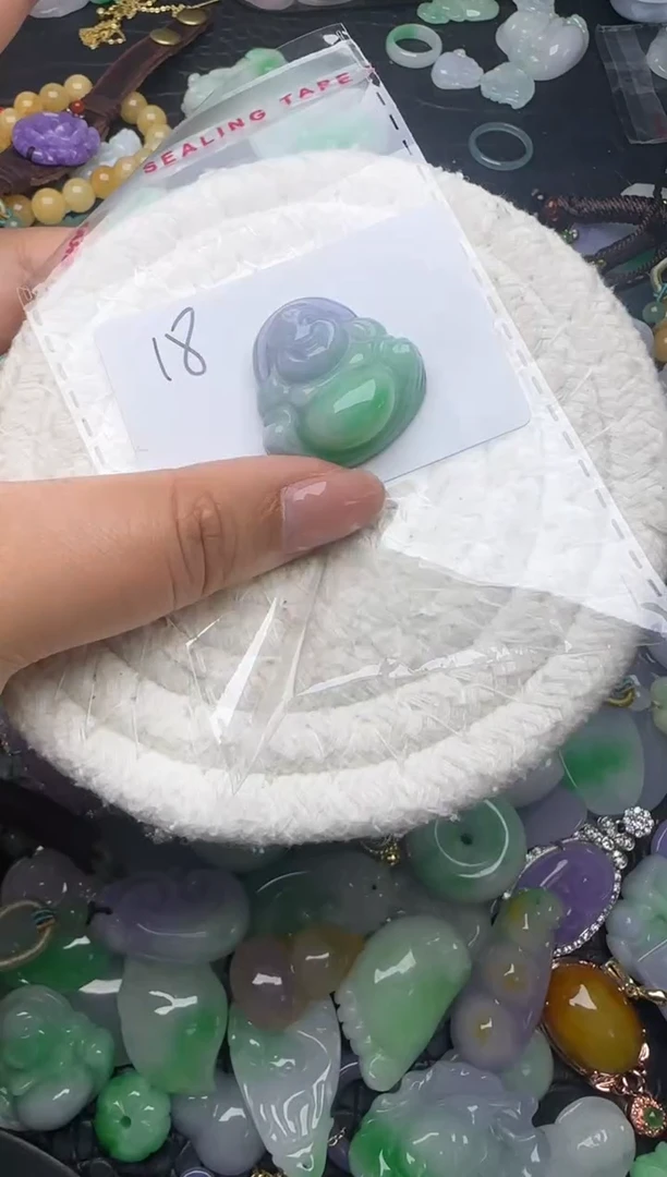 颈饰未镶嵌翡翠缅甸翡翠吊坠
