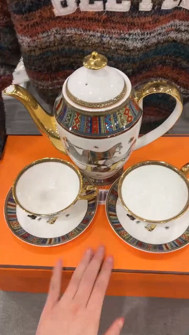 【闪购商品】杯H830--------------