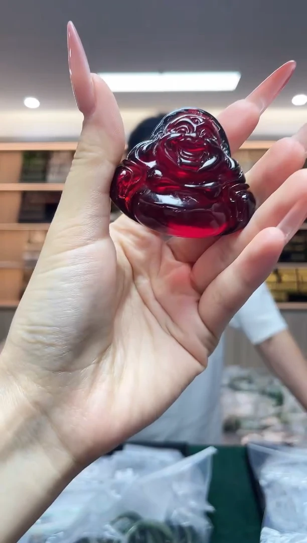 未镶嵌血珀裸石多样性发一件