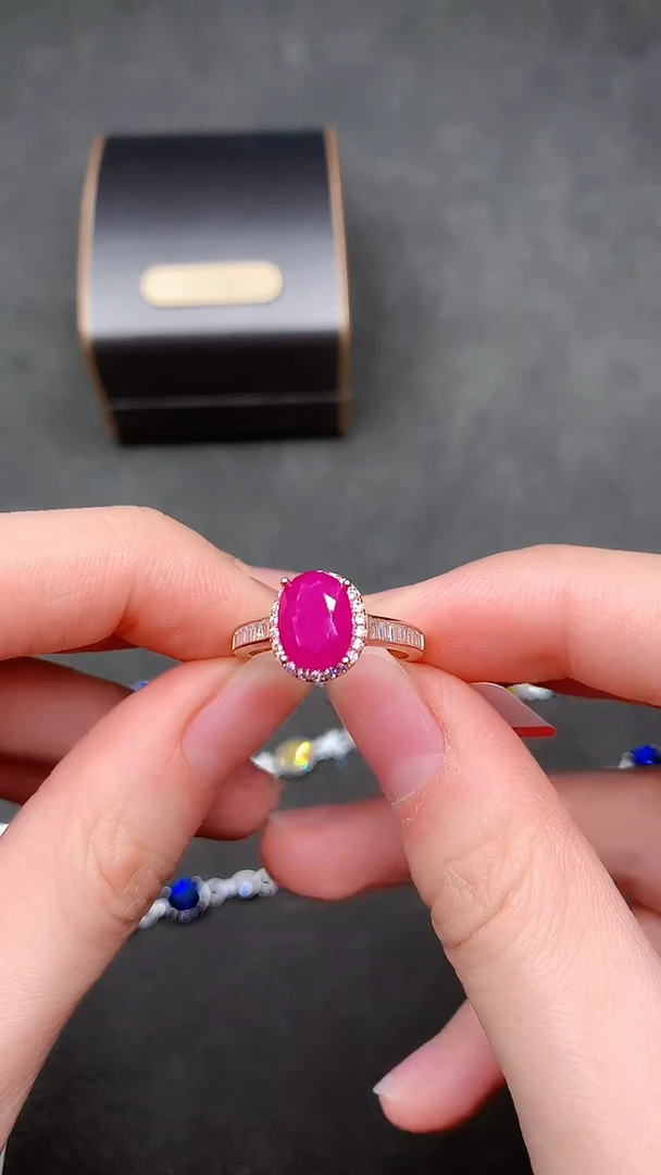 【闪购商品】红宝石戒指银S925镶嵌......