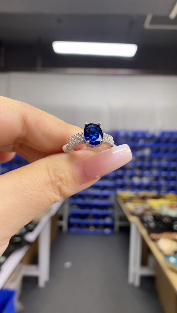 蓝宝石戒指未镶嵌多样性发其一颜色微差