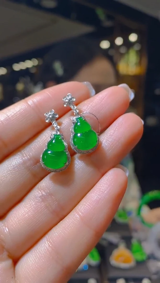 【闪购商品】翡翠耳饰18K金镶嵌105