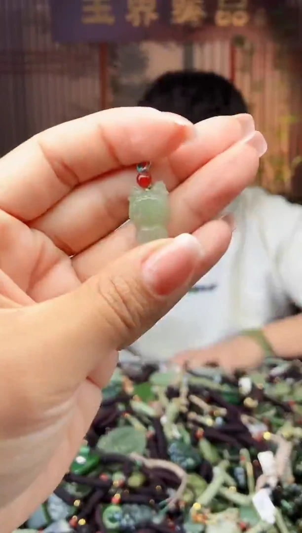 颈饰未镶嵌和田玉多样性发货拍一发一