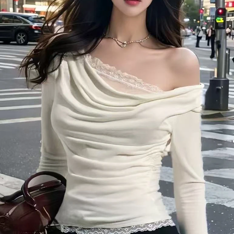 纯欲风蕾丝拼接荡领长袖T恤女早春设计感修身显瘦内搭打底衫上衣