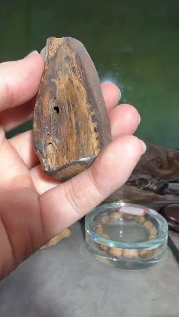 沉香吊坠多样性发一
