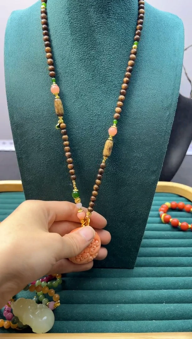 【闪购商品】玛瑙/玉髓颈饰14K金镶嵌X312