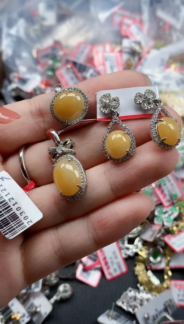 银S925镶嵌戒指翡翠天然A货缅甸翡翠