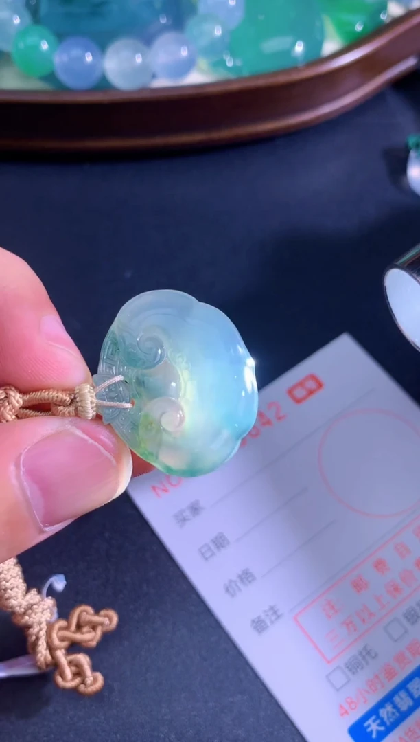 颈饰未镶嵌翡翠天然A货翡翠