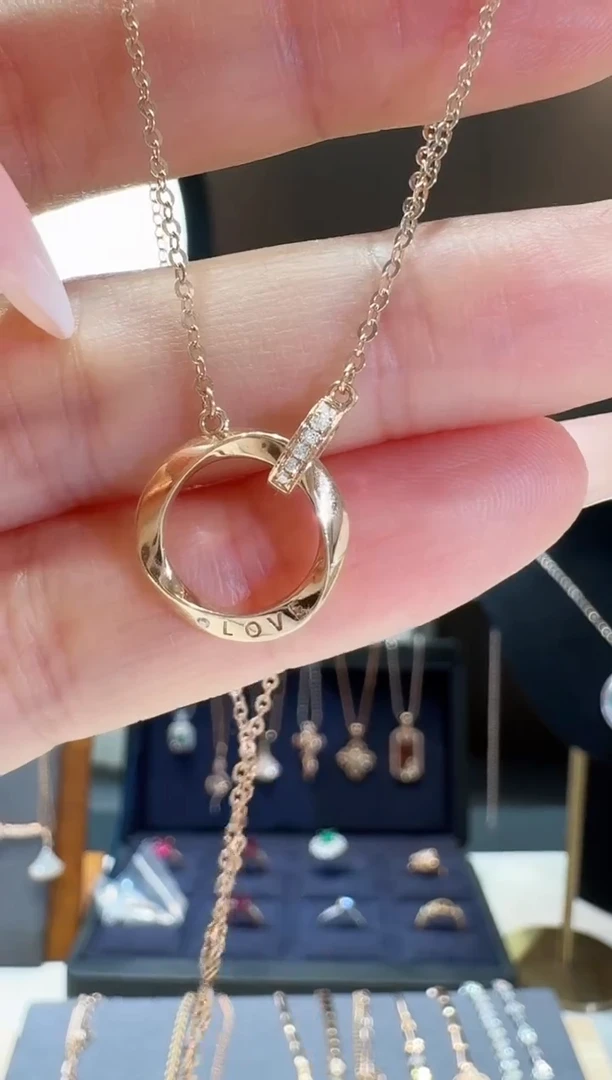 【闪购商品】钻石项链18K金镶嵌莫比乌斯环环相扣项链