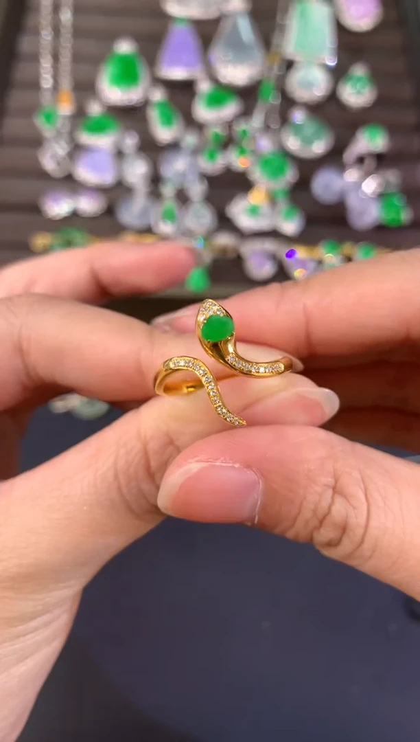 【闪购商品】翡翠戒指18K金镶嵌C05|2980