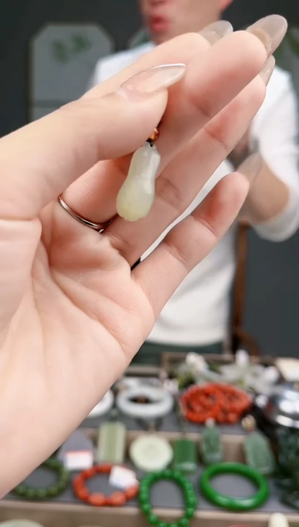 【闪购商品】和田玉颈饰未镶嵌AA多样性发货 拍一发一